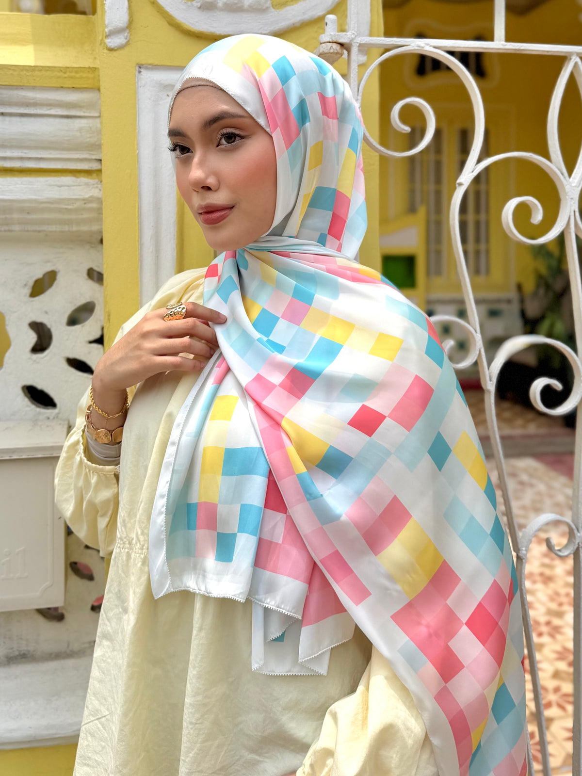 Mosaic in Daydream | Satin Shawl