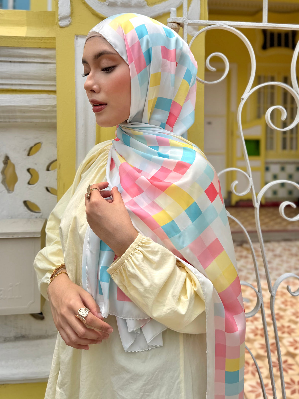 Mosaic in Daydream | Satin Shawl